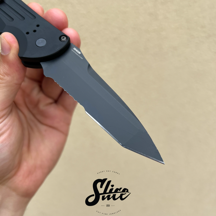 Benchmade Auto Stryker