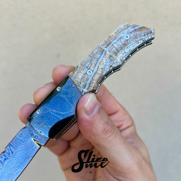 Hoss Knives bolster release auto