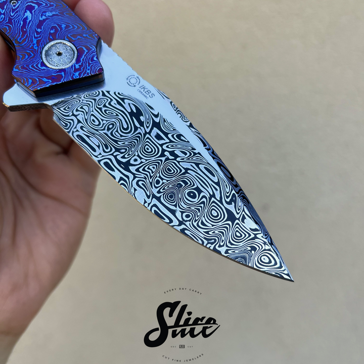 A2 Knives A6 (Andre Thorburn and Andre VanHeerden)