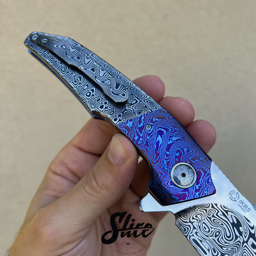 A2 Knives A6 (Andre Thorburn and Andre VanHeerden)