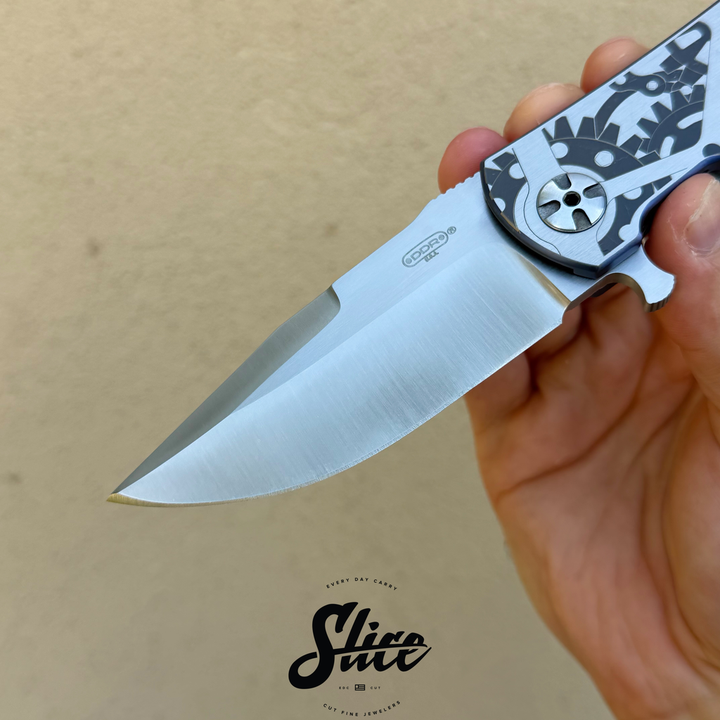 Darrel Ralph Dominator V4