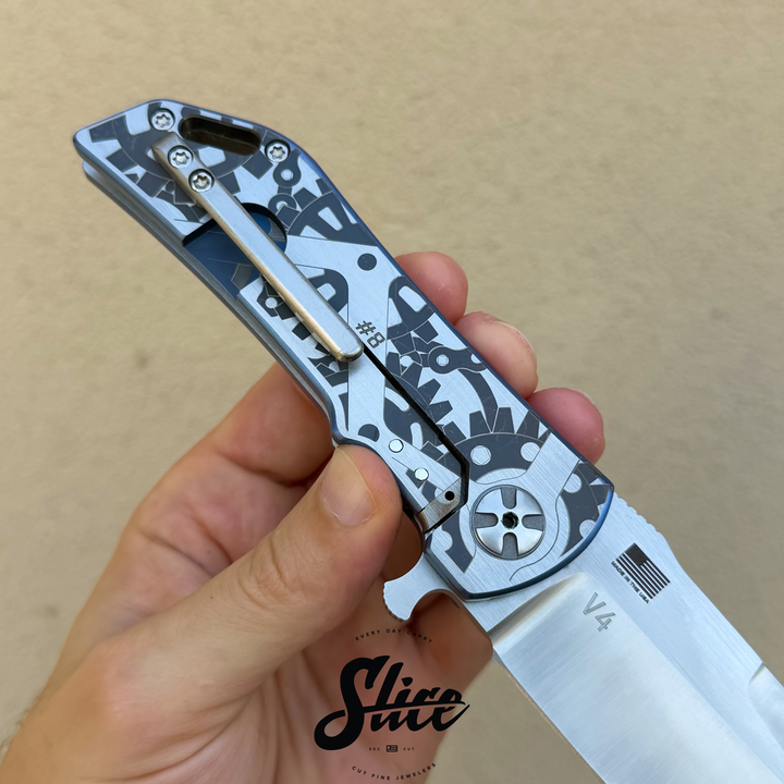 Darrel Ralph Dominator V4