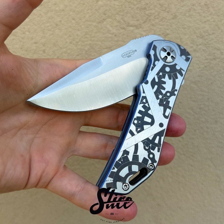 Darrel Ralph Dominator V4