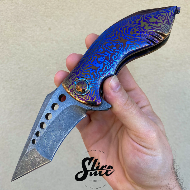 *SOLD* Bastian Knives Iguana full dress