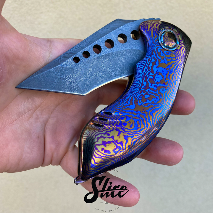 *SOLD* Bastian Knives Iguana full dress