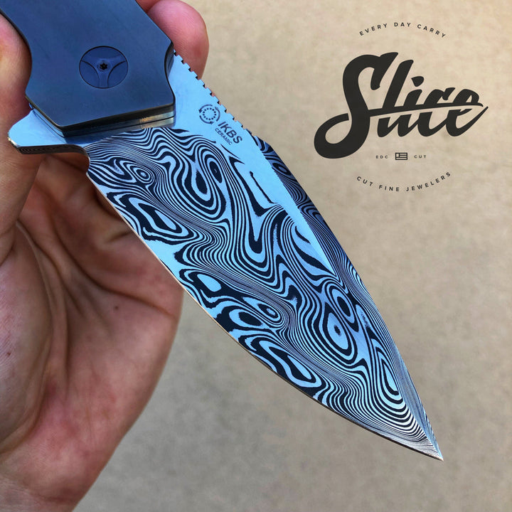 *SOLD* A2 Knives A6 premium in damasteel