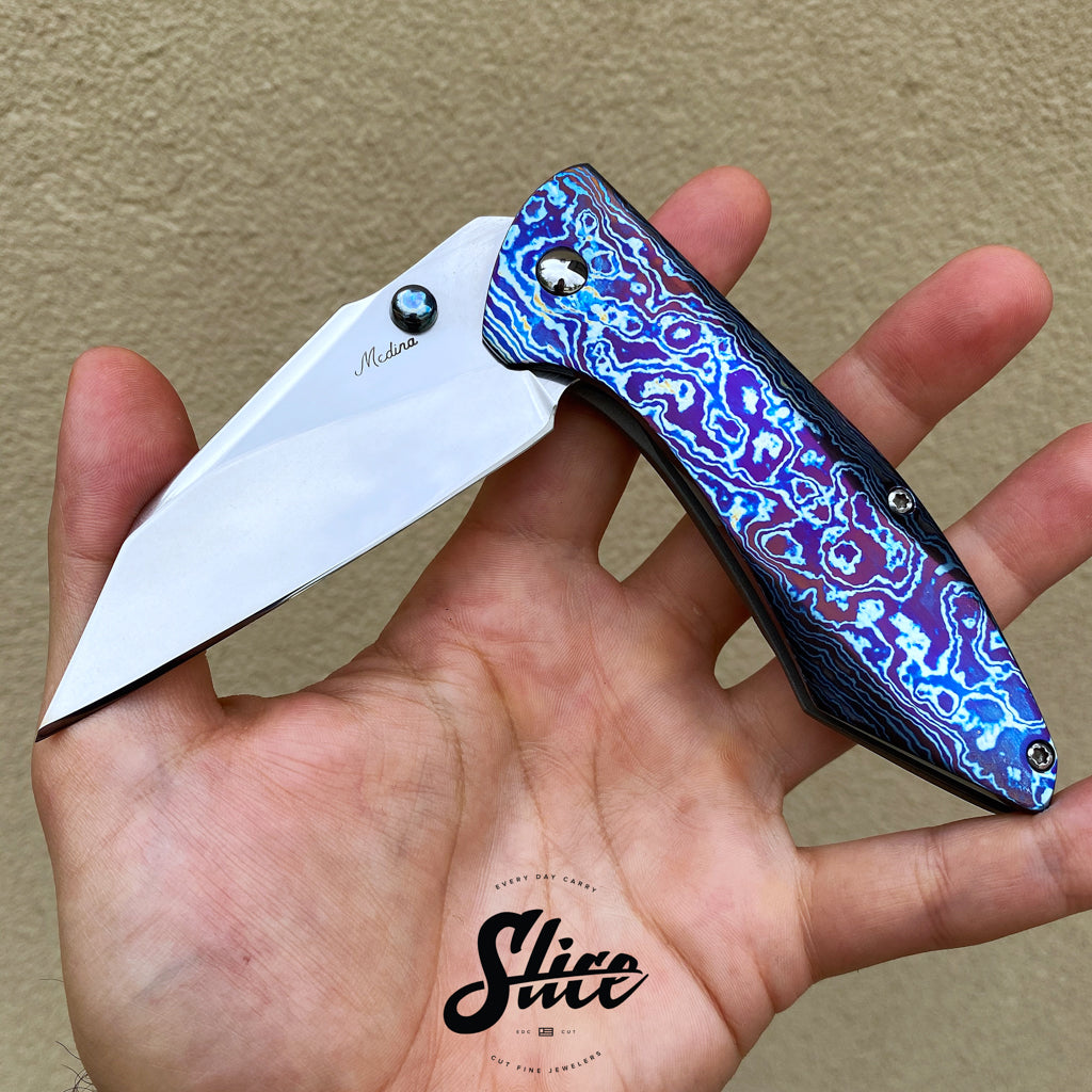 *SOLD* Medina Custom Knives thumbstud Hellcat