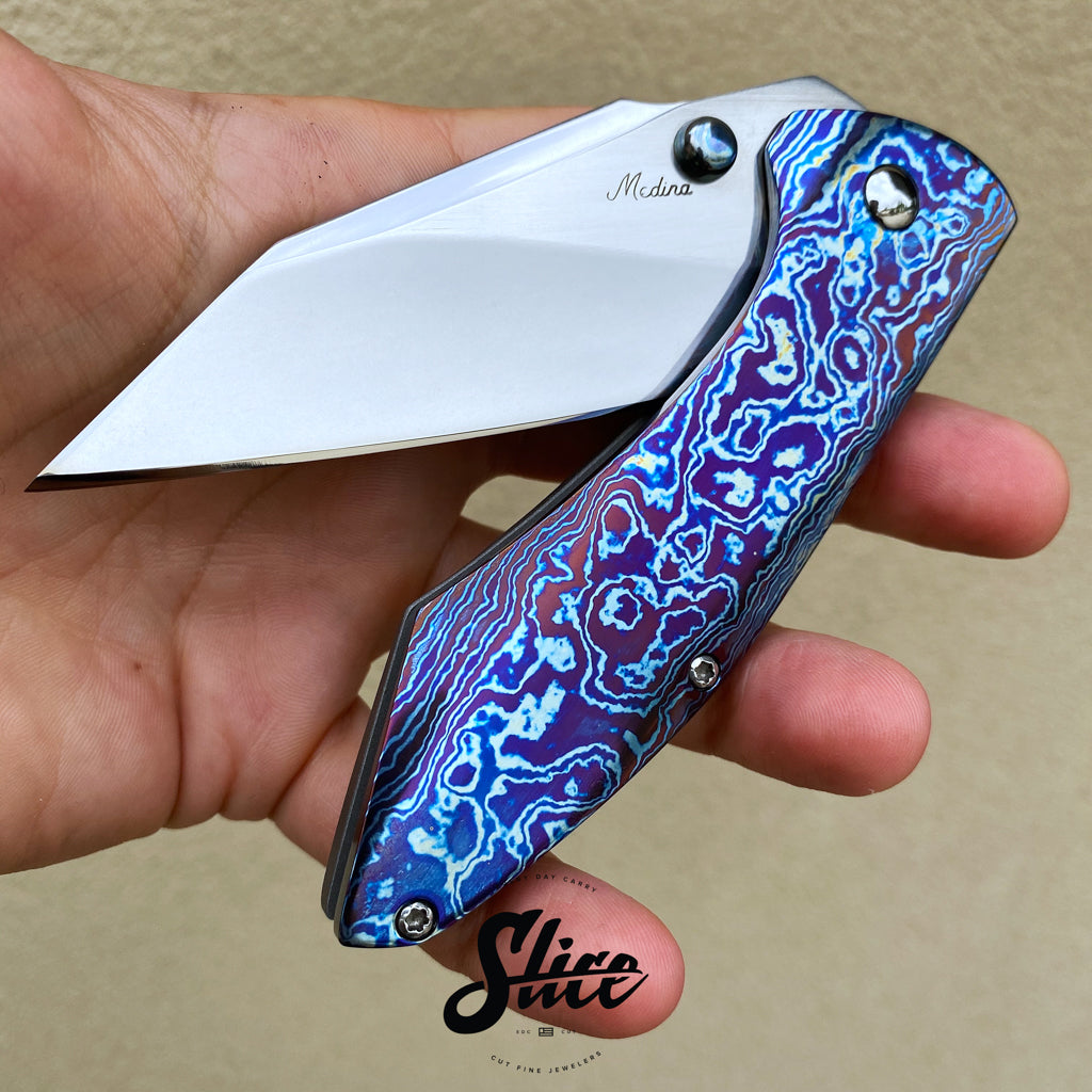 *SOLD* Medina Custom Knives thumbstud Hellcat