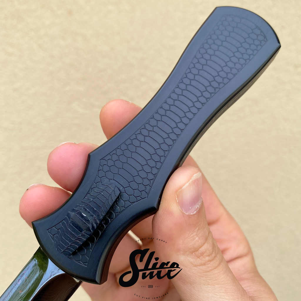 *SOLD* Burn Knives Black Mamba OTF