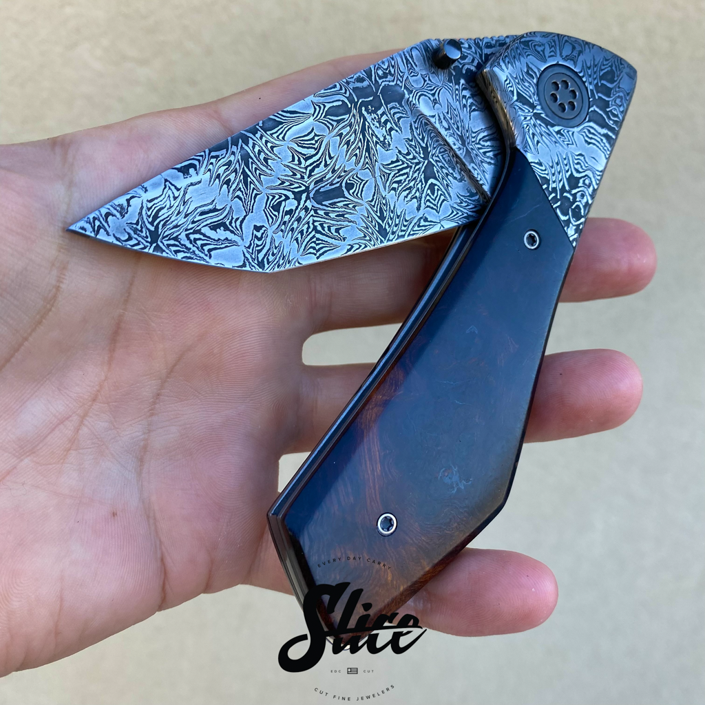 *SOLD* Larevo Knives Vulken