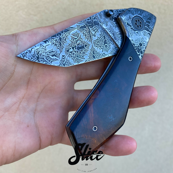 *SOLD* Larevo Knives Vulken